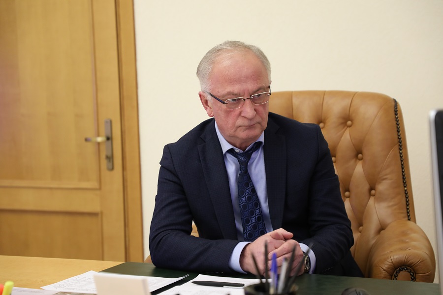Абдулпатах Амирханов: "Дагестанцы знают об особом отношении Владимира Путина к нашему региону и очень это ценят"