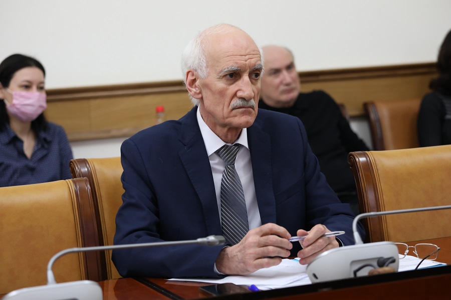 В Дагестане усилили работу по противодействию незаконному обороту обувной продукции
