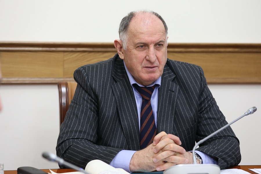 Перспективы развития малой авиации в Дагестане обсудили в Правительстве