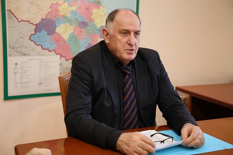Абдулмуслим Абдулмуслимов представил Джамбулата Салавова в качестве министра транспорта Дагестана