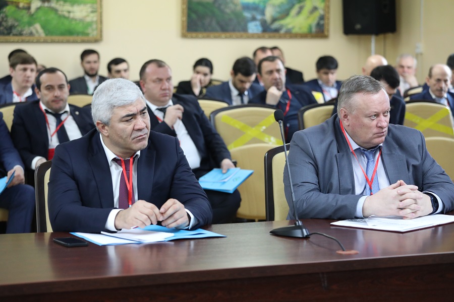 Определены приоритетные направления развития строительной отрасли Дагестана