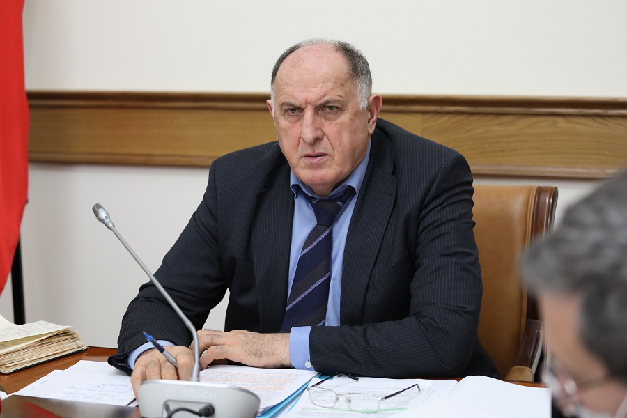 Власти Дагестана обеспечат продовольственную безопасность и проработают меры поддержки бизнеса