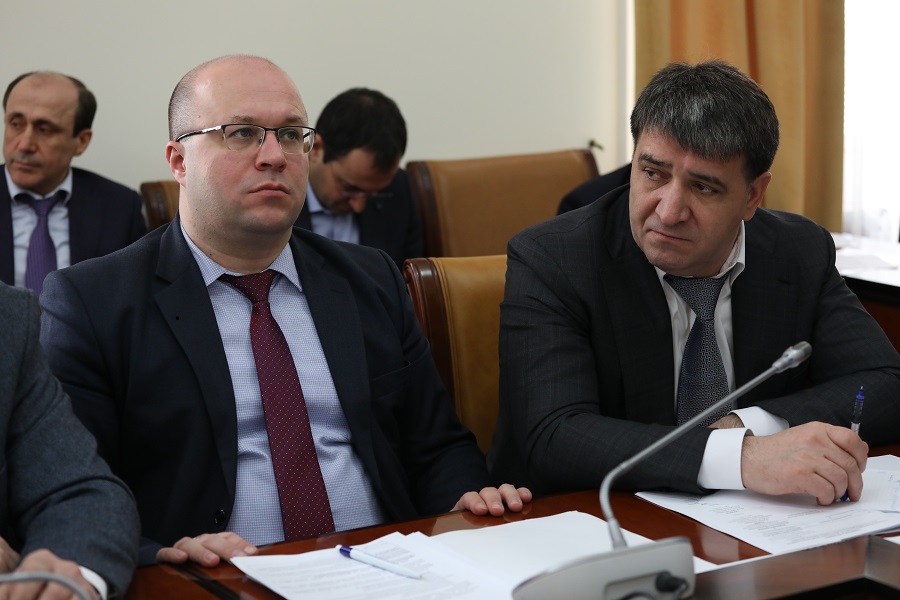 Власти Дагестана разрабатывают меры по обеспечению устойчивости развития экономики