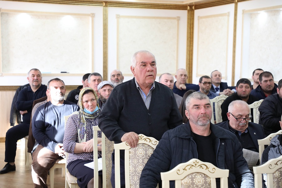 После вмешательства Сергея Меликова в Кизилюртовском районе решена проблема с поливной водой