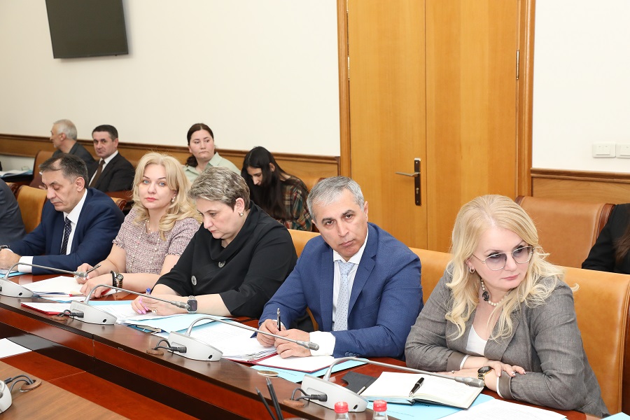 Итоги социально-экономического развития Дагестана за 2021 год обсудили на заседании Правительства региона