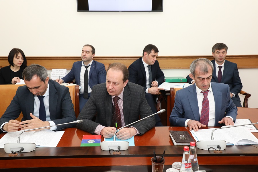 Правительство Дагестана поддержало проект по строительству швейного цеха в Ахвахском районе
