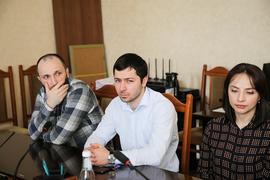 Руслан Алиев представил коллективу Комитета по госзакупкам Дагестана нового руководителя