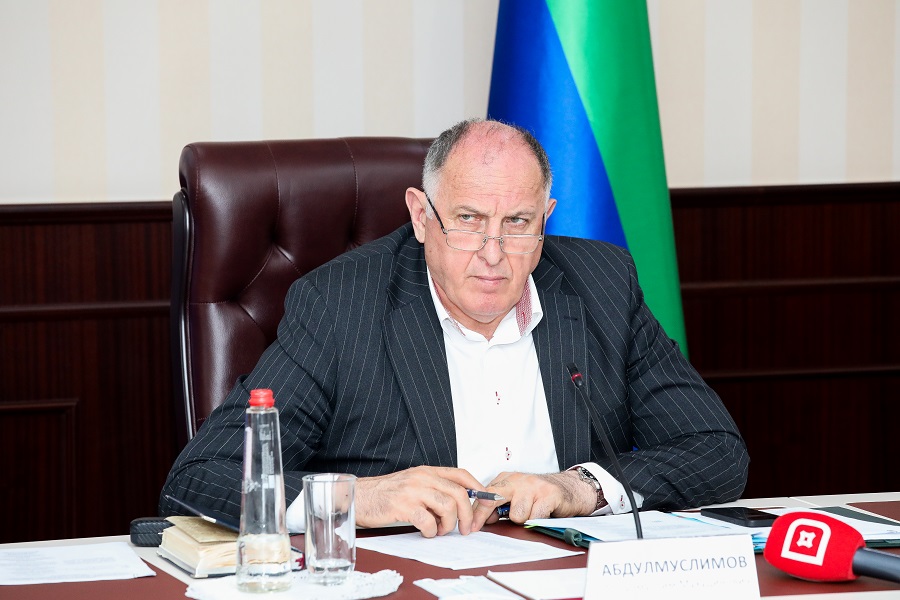 Муниципалитетам Дагестана поручено ускорить процедуру перехода на новую модель контрольно-надзорной деятельности