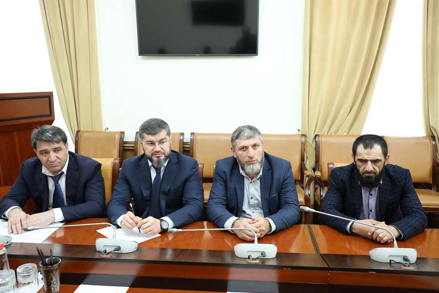 Правительство РД окажет содействие в достройке «народной дороги» Новый Чиркей – Гимры