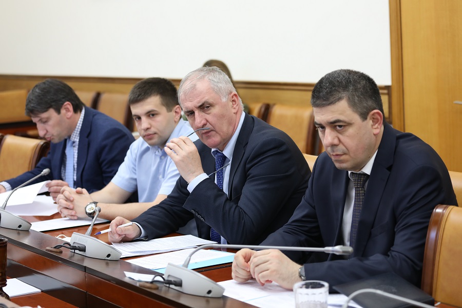 В Дагестане усилят работу по противодействию незаконному обороту  одежды и обуви