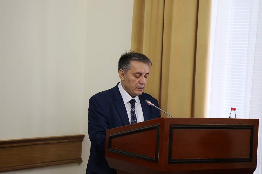 Абдулмуслим Абдулмуслимов раскритиковал муниципалитеты и Минтруда РД за работу в ЕГИССО