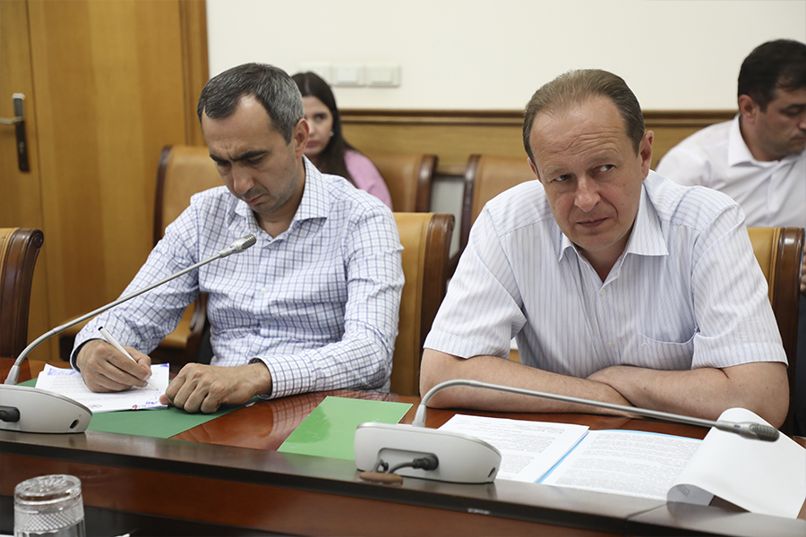 Проблемы развития Буйнакска обсудили на совещании в Правительстве Дагестана