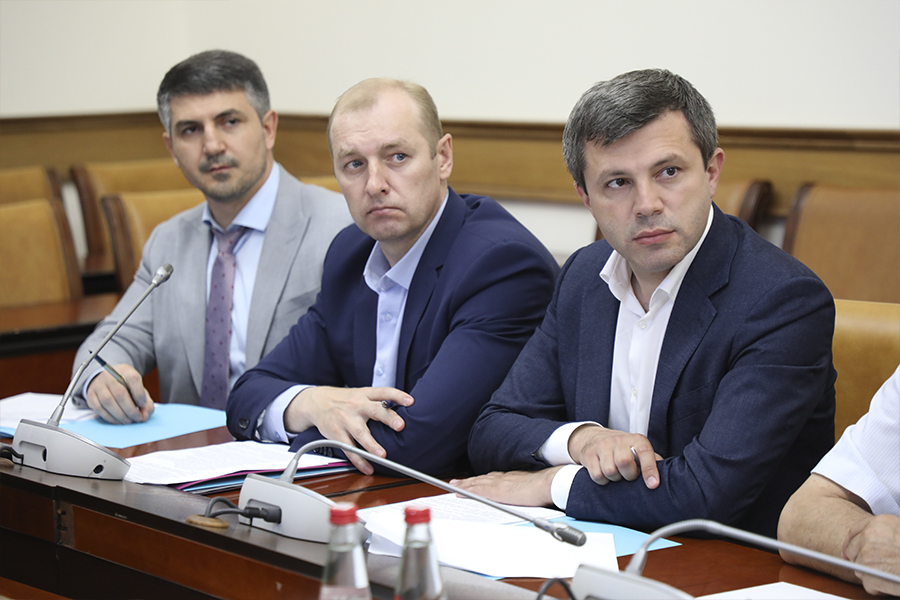 Проблемы развития Буйнакска обсудили на совещании в Правительстве Дагестана