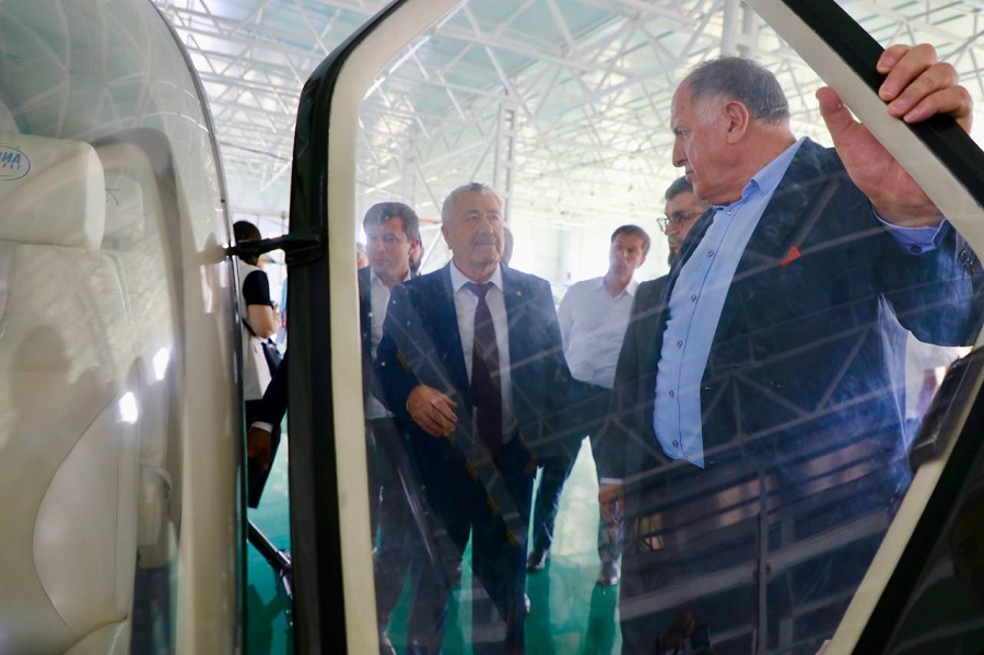 Абдулмуслим Абдулмуслимов оценил перспективы развития авиационной промышленности в Дагестане