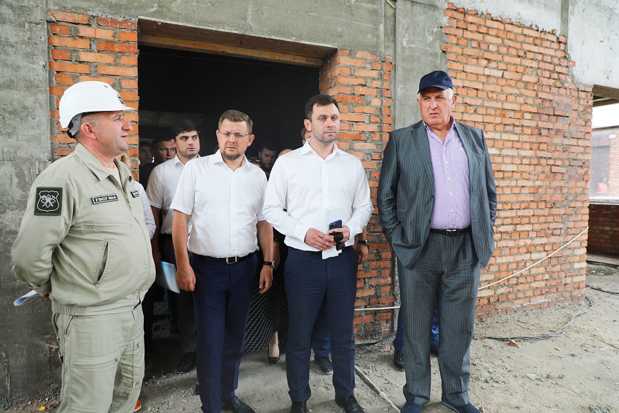Новая школа на 604 места строится в Махачкале по нацпроекту