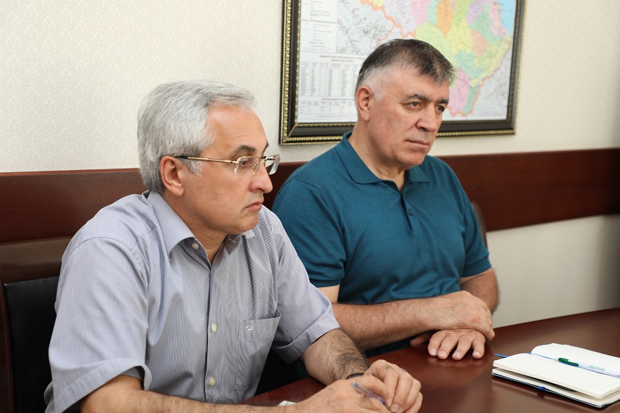 Нариман Абдулмуталибов провел встречу с руководством Агрохимической службы Дагестана