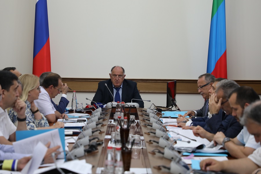 Правительство Дагестана поставило задачу перед госучреждениями  по увеличению доходов от платных услуг