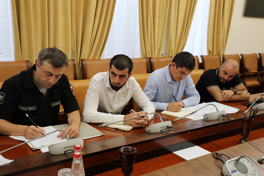 По нацпроекту «Образование» в Махачкале и Каспийске строятся новые школы