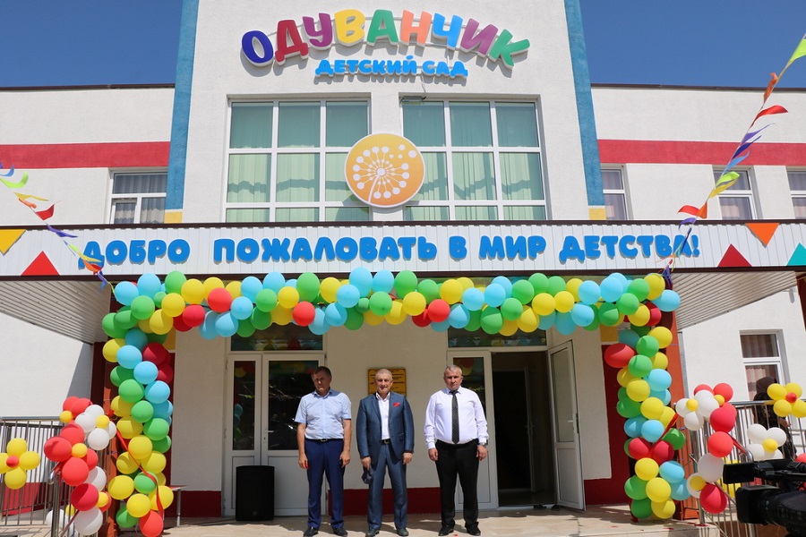 В селе Буртунай Казбековского района открыли новый ясли-сад на 60 мест
