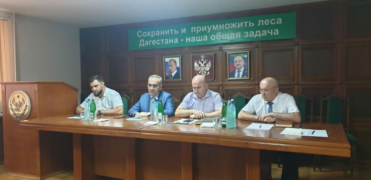 Нариман Абдулмуталибов ознакомился с деятельностью Комитета по лесному хозяйству Дагестана
