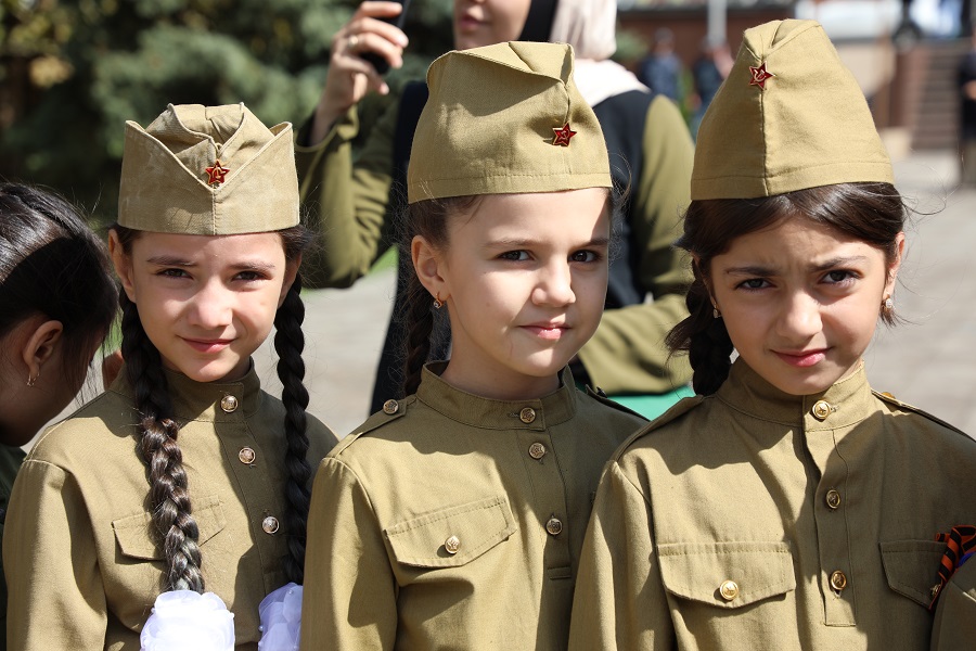 В Дагестане празднуют 99-ю годовщину со дня рождения поэта Расула Гамзатова