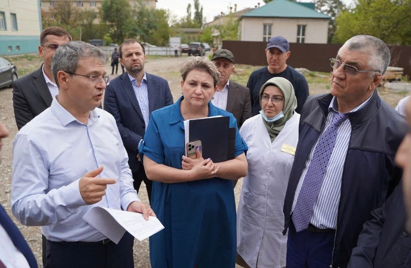 Манвел Мажонц положительно оценил итоги капремонта школ в г. Кизилюрт