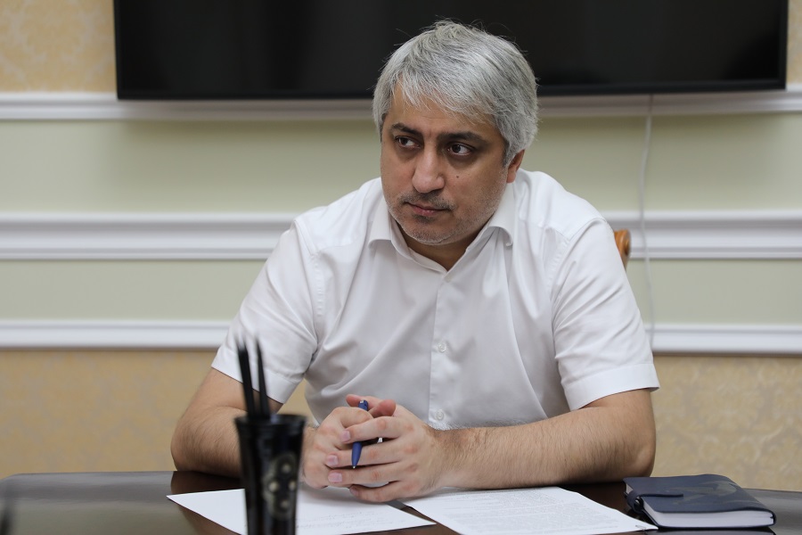 Правительство Дагестана проведет реконструкцию всех автомобильных переездов на железнодорожных путях до конца 2024 года