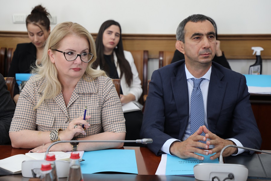 Абдулмуслим Абдулмуслимов поручил провести глубокий анализ ухудшающейся ситуации с демографией в Дагестане и выработать комплекс мер