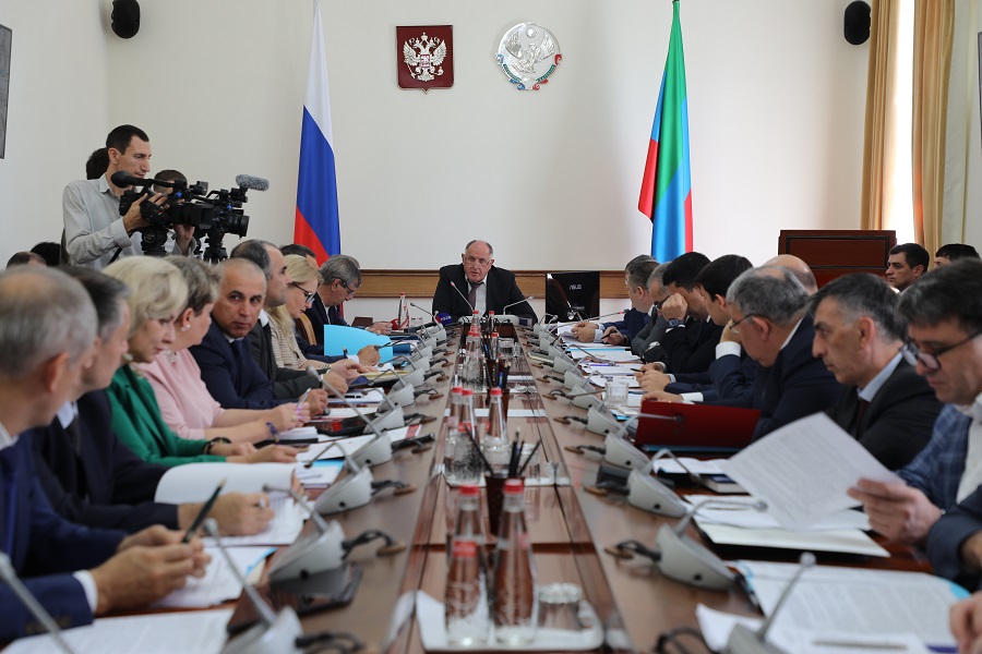 Свыше 300 млрд рублей будет вложено на реализацию «прорывных» инвестпроектов в Дагестане