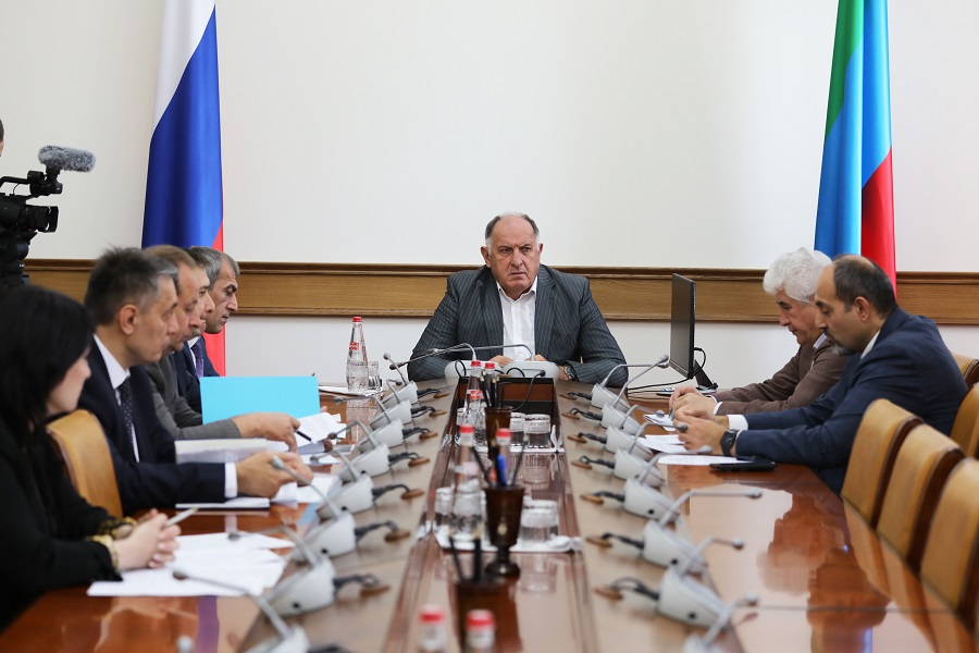 Зарплаты педработников Дагестана доведут до целевых значений "майских" указов