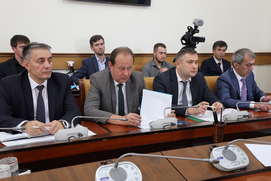 Зарплаты педработников Дагестана доведут до целевых значений "майских" указов