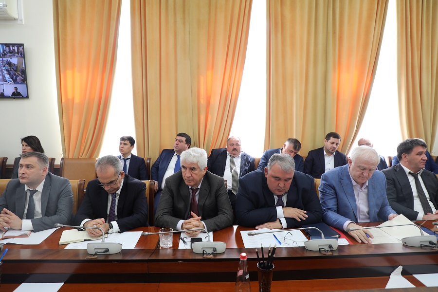 Дополнительные запасы топлива предусмотрели для теплоснабжения негазифицированных поселений Дагестана зимой