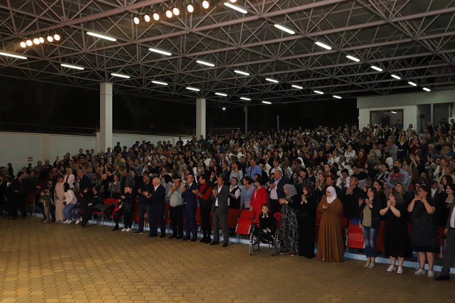 В Махачкале прошел концерт в поддержку жителей Донбасса