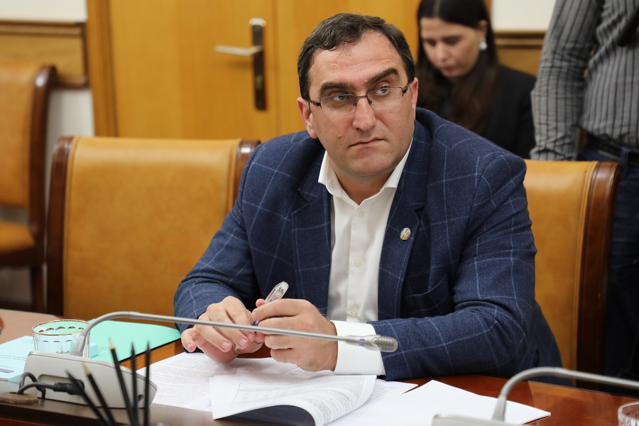 Оценку эффективности деятельности органов власти обсудили в Правительстве Дагестана