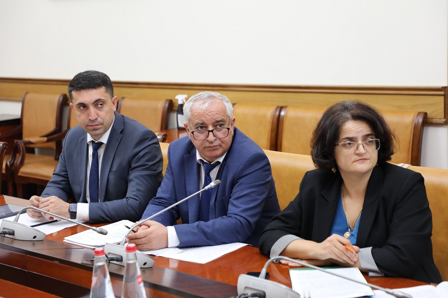 Оценку эффективности деятельности органов власти обсудили в Правительстве Дагестана