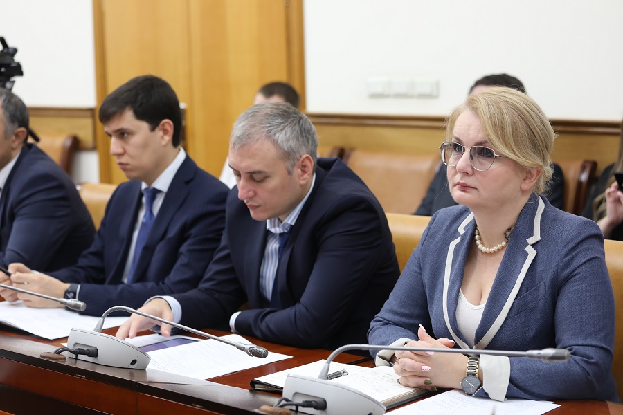 Правительство Дагестана окажет поддержку предприятиям, производящим продукцию для участников СВО