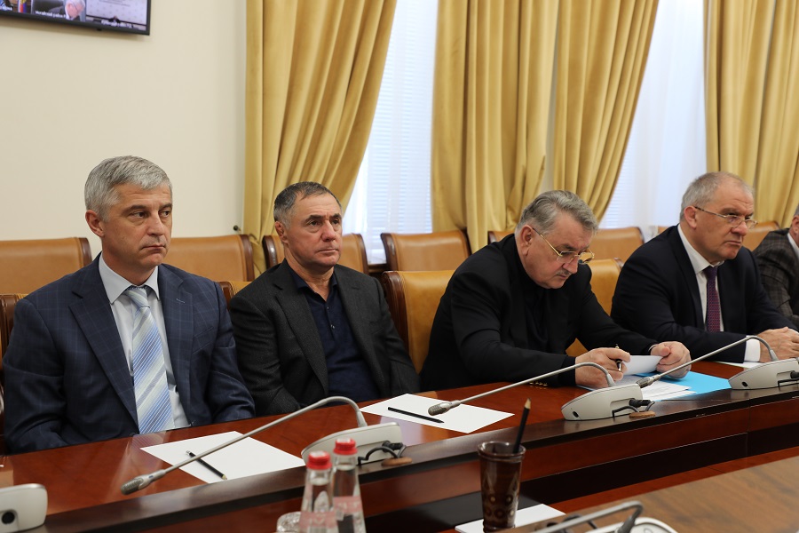 В Дагестане продолжают снятие ограничительных мер, введенных в связи с пандемией COVID-19
