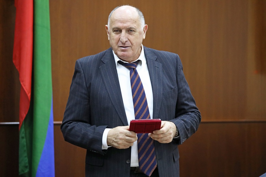 Абдулмуслим Абдулмуслимов награжден медалью Ефима Федотовича Лискуна