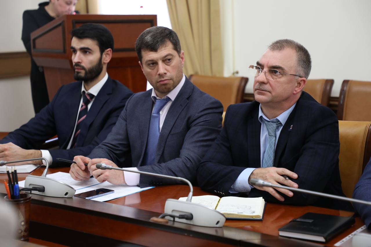 До конца года в Дагестане завершат капитальный ремонт в 60 зданиях медицинских организаций