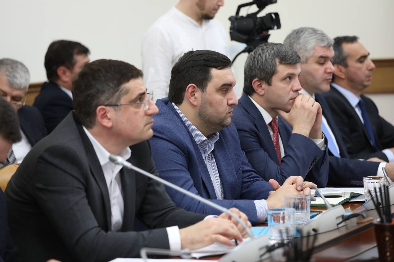 Изменение категории земель для целей недропользования обсудили в Правительстве Дагестана