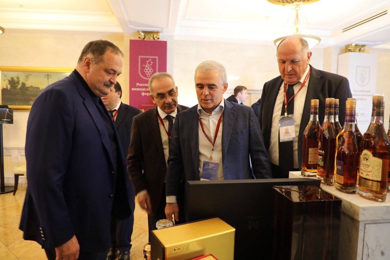 Дагестанские предприятия представили продукцию на Первом Российском винодельческом форуме в Москве
