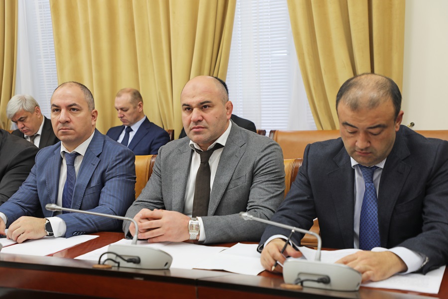 Абдулмуслим Абдулмуслимов провёл заседание Оперативного штаба