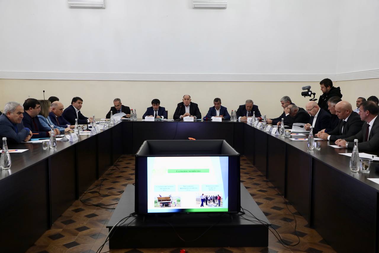 Вопросы развития Табасаранского района обсудили на совещании под руководством Абдулмуслима Абдулмуслимова