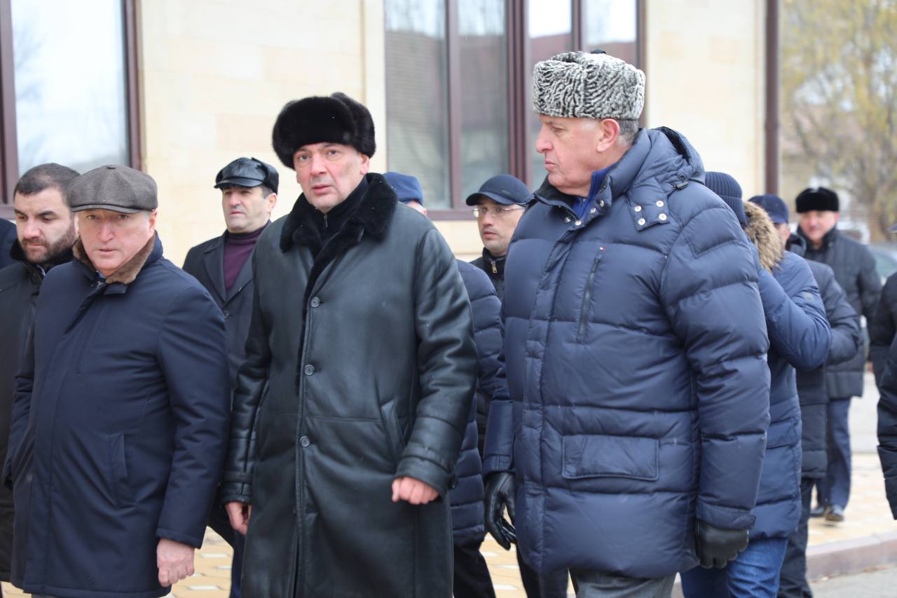 В Дагестане простились с Магомедали Магомедовым