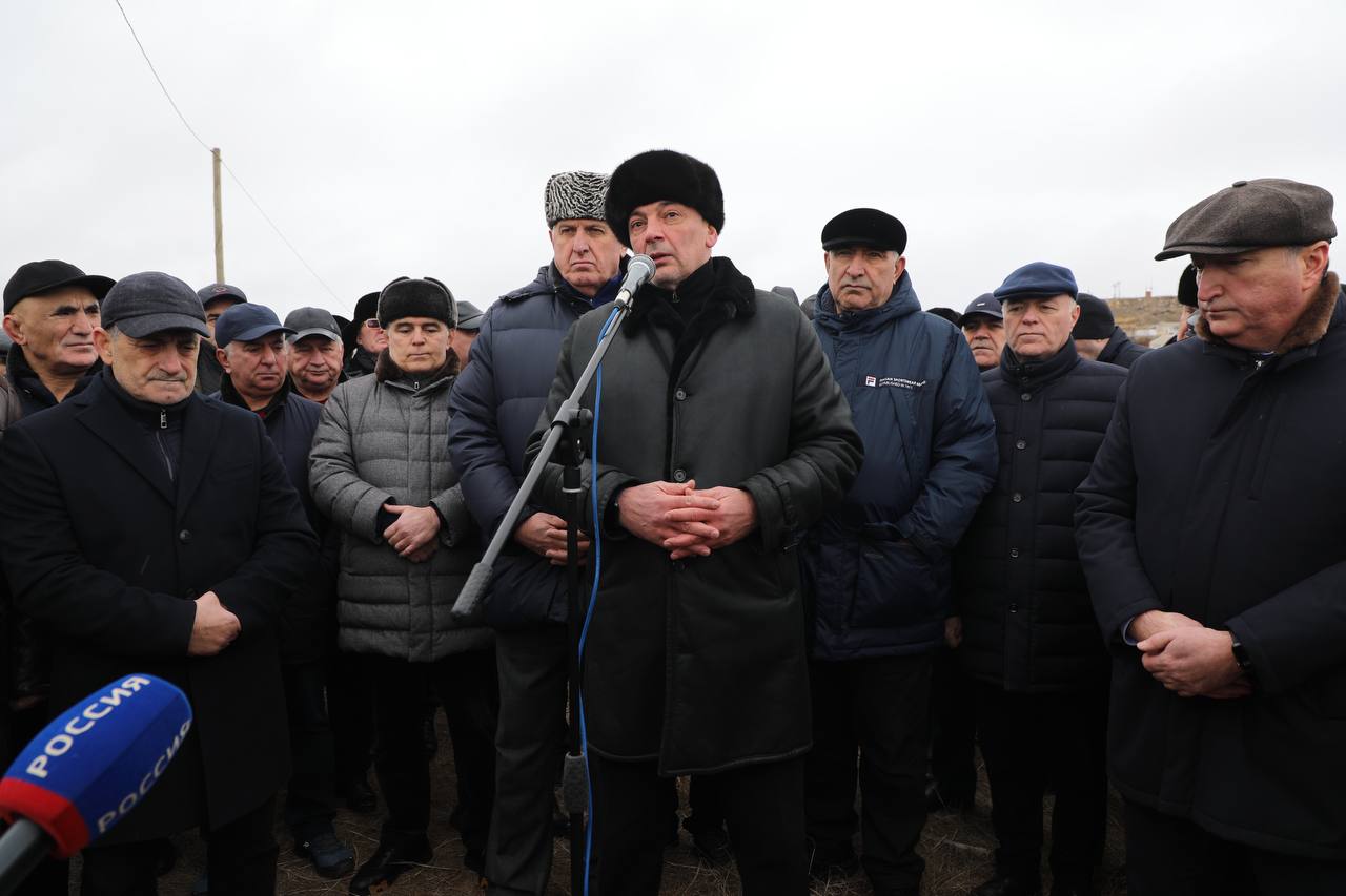 В Дагестане простились с Магомедали Магомедовым