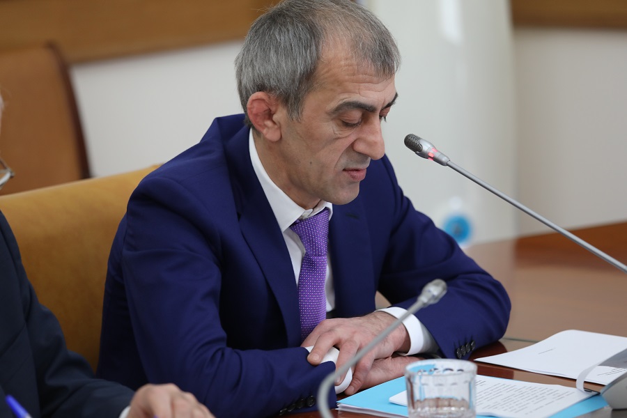 Абдулмуслим Абдулмуслимов: «Нам нужно обеспечить максимальную защищенность дагестанцев от ударов кризисов»