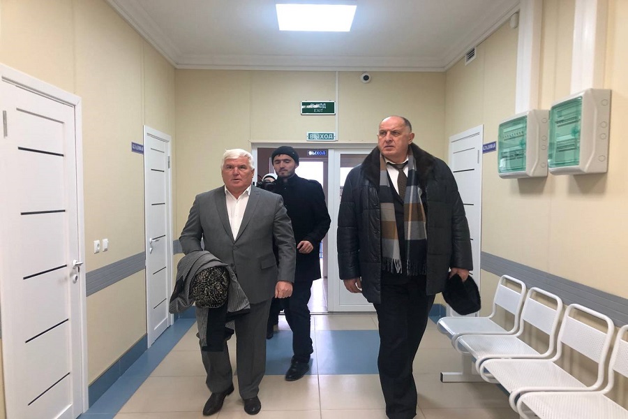 Абдулмуслим Абдулмуслимов открыл новую больницу в селе Нурадилово Хасавюртовского района