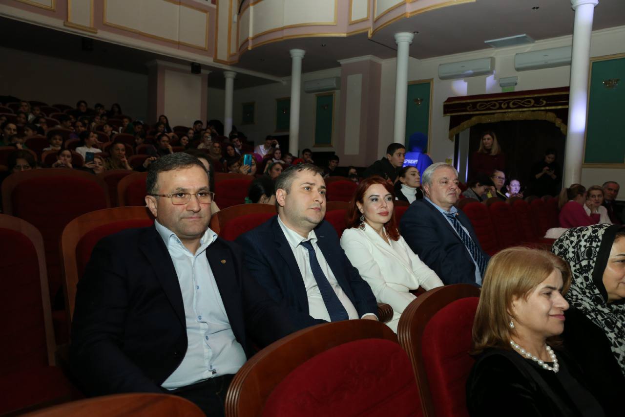 Мурад Казиев принял участие в предновогоднем благотворительном концерте «Давайте верить в чудеса!»