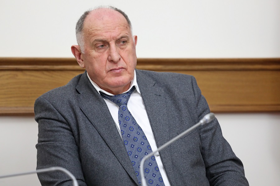 Сергей Назаров положительно оценил ход строительства социальных объектов в Новолакском районе и Дербенте