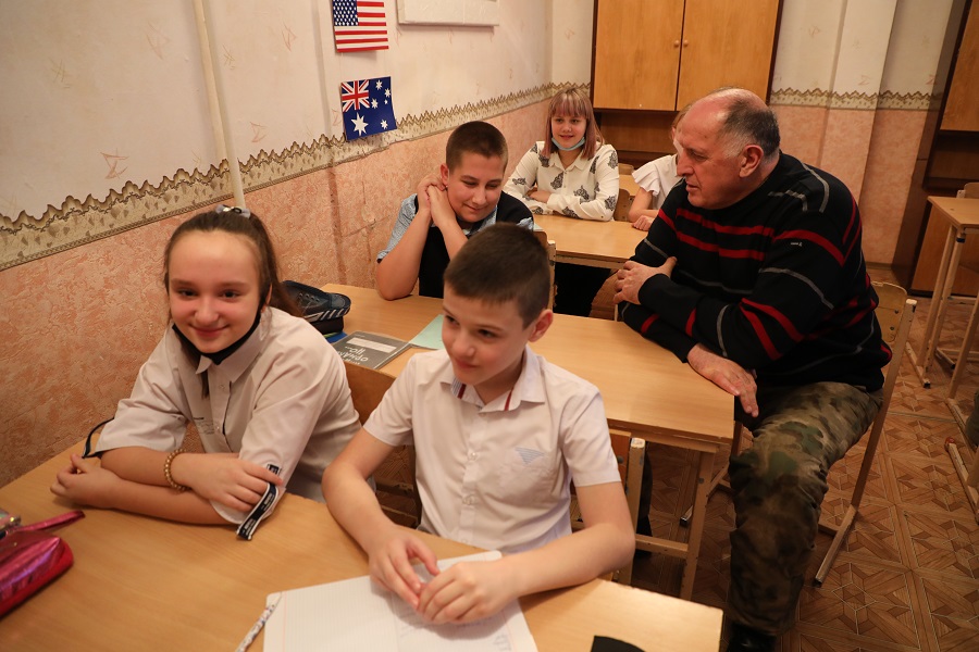 Школьники Луганска в год Гамзатова смогут провести летние каникулы в Дагестане